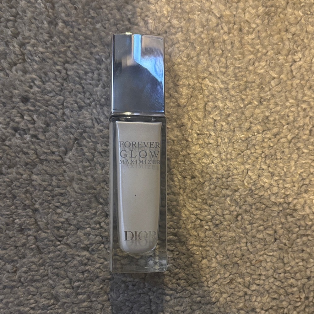 Dior Forever Glow Maximizer Primer - Metallic Silver